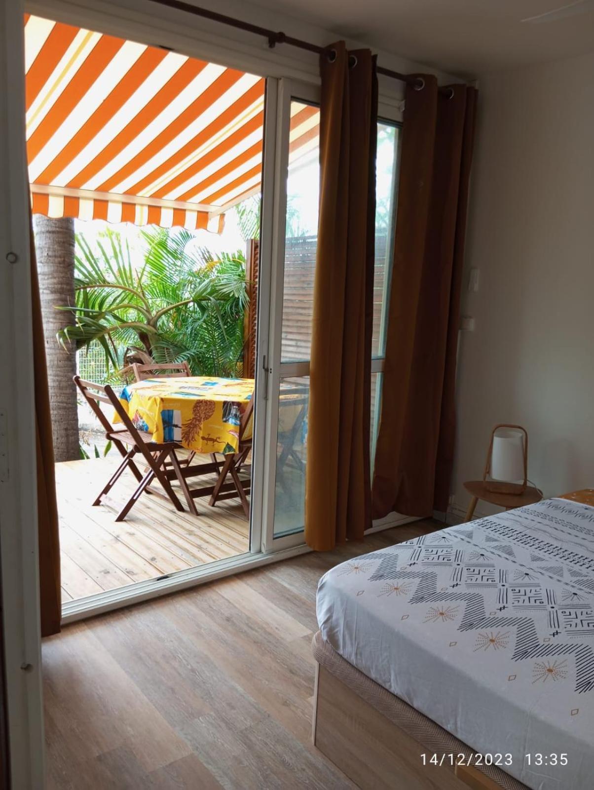 Leu Doux Bruit Des Vagues Apartment Saint-Leu Luaran gambar